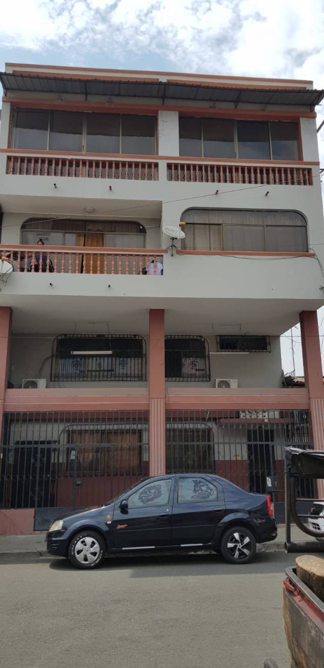 VENDO CONDOMINIO