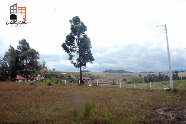 TERRENO AMPLIO EN CHALLUABAMBA