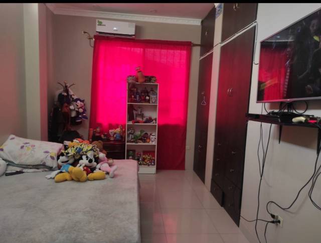 Vendo Casa en Guayaquil sector Guayacanes a unos minutos del parque Samanes