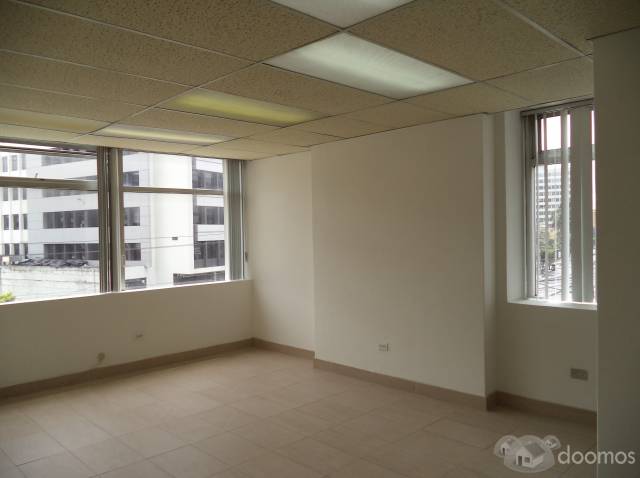 OFICINA EN VENTA - 50 M² - AV 6 DE DICIEMBRE Y COLÓN - $60.000