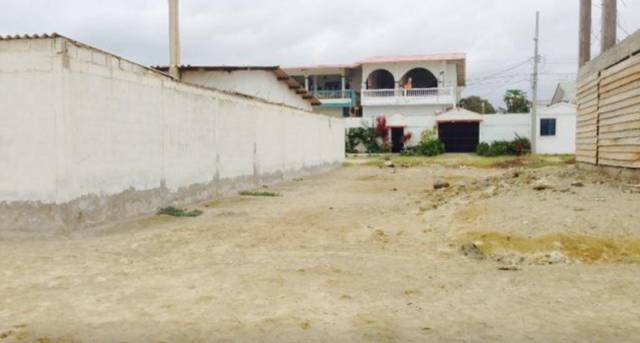 Se vende terreno en Salinas