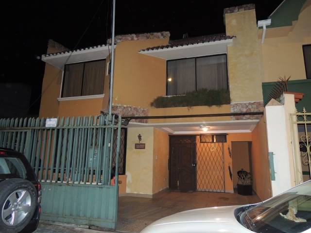 SE VENDE CASA calle Carlos III y Fray Gaspar de Carvajal