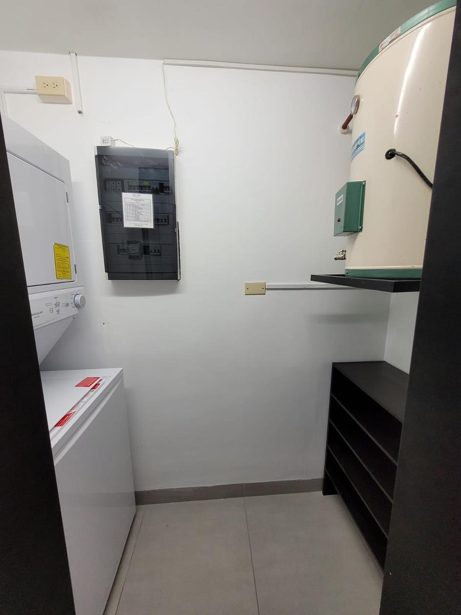 Departamento en Venta en Edificio QUO con Vista Panorámica, Guayaquil