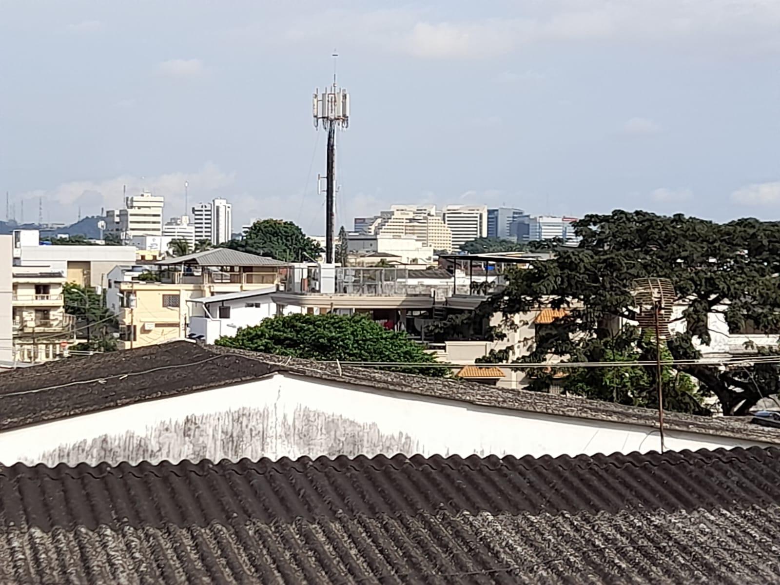 VENTA DE EDIFICIO COMERCIAL EN ALBORADA  6TA ETAPA