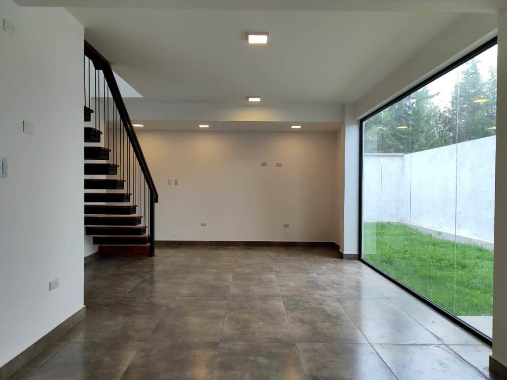 Casas en venta 156 m2 en Puembo Urbanización San Francisco