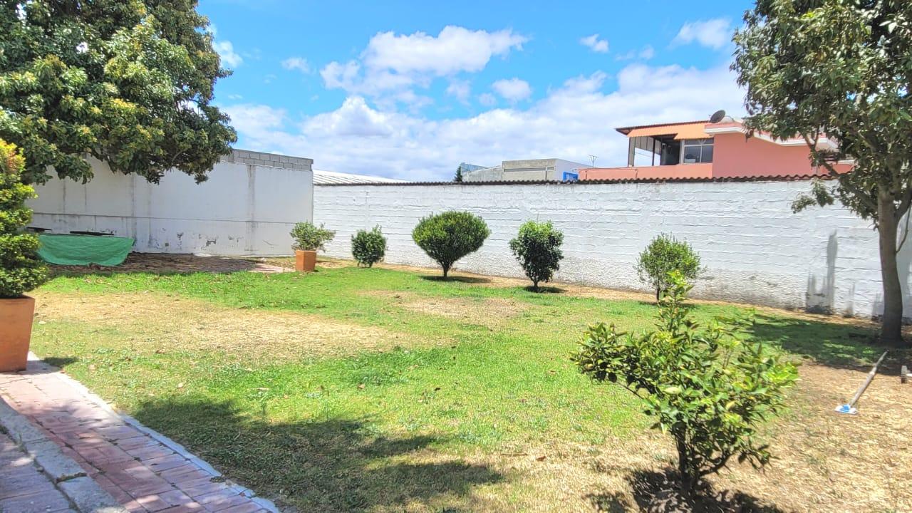 Venta Casa 4 dormitorios con piscina y Proyecto Aprobado.