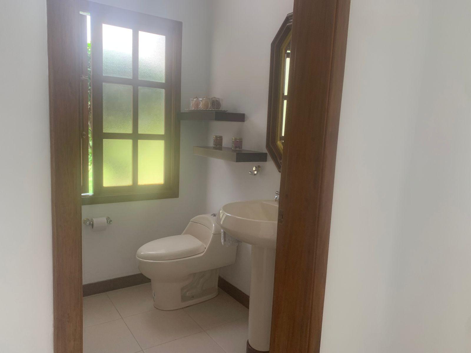 Casa en  Venta 420m2 Cumbayá 4 dormitorios