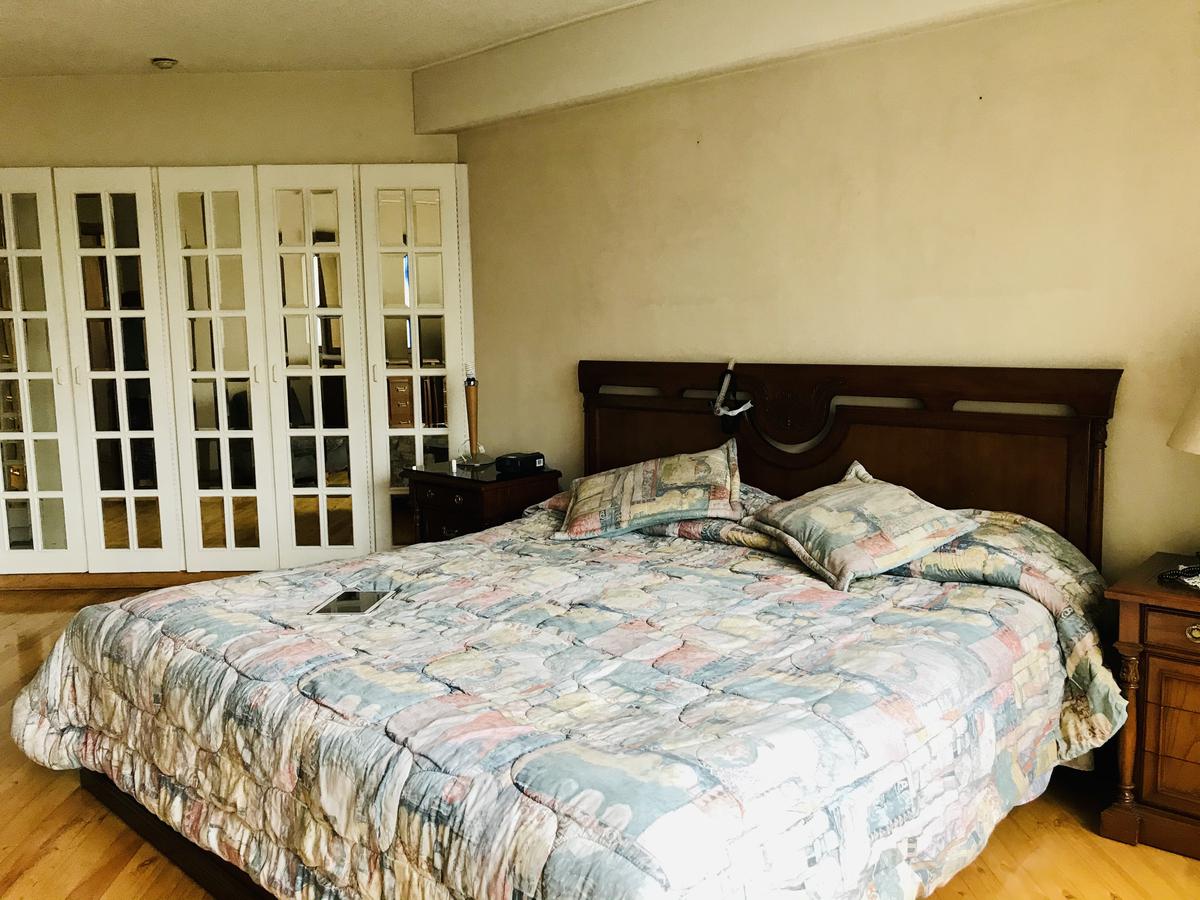 VENTA DE DEPARTAMENTO AMPLIO Y EN QUITO TENIS