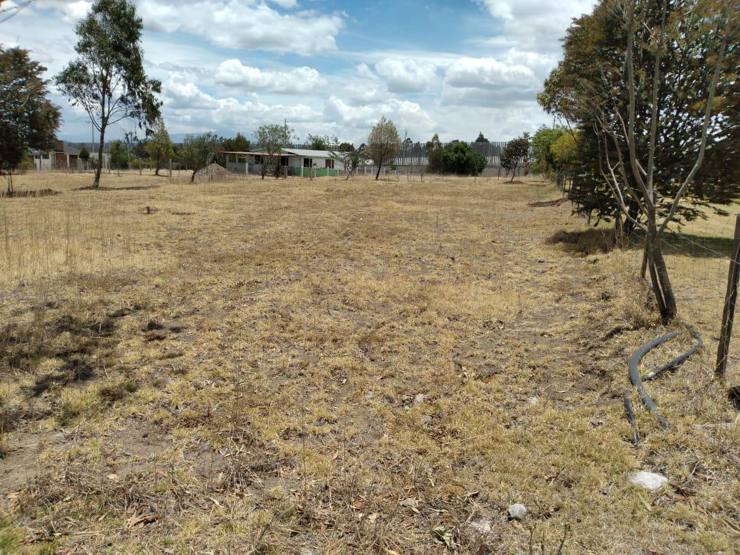 EB - VENTA TERRENO PLANO MITAD DEL MUNDO, 490 M2 DENTRO DE URB. PRIVADA