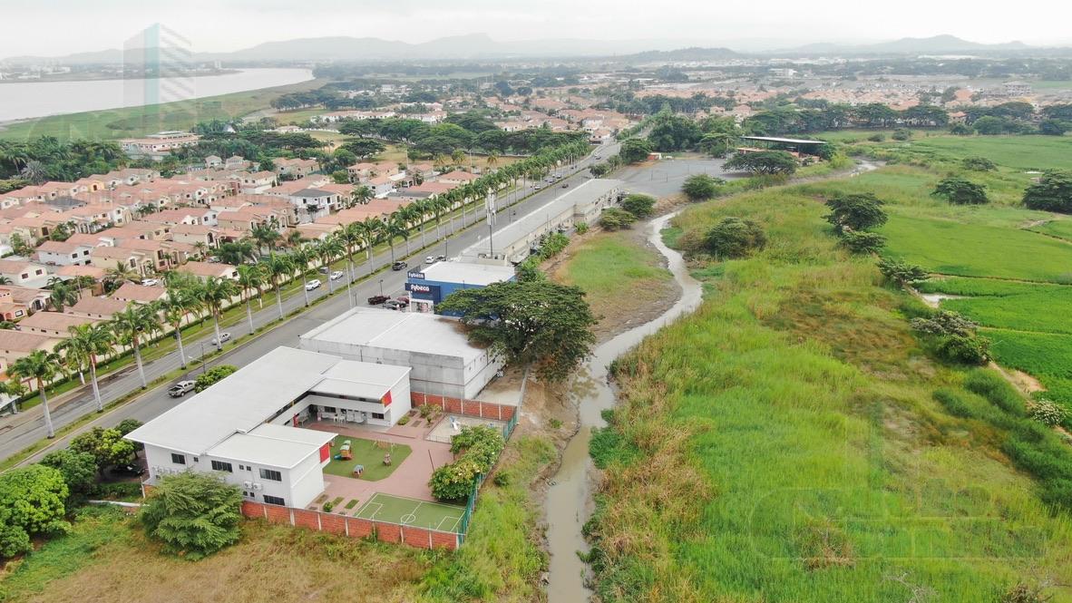 VENTA DE TERRENO SECTOR LA BARRANCA, IDEAL PARA PROYECTO INMOBILIARIO