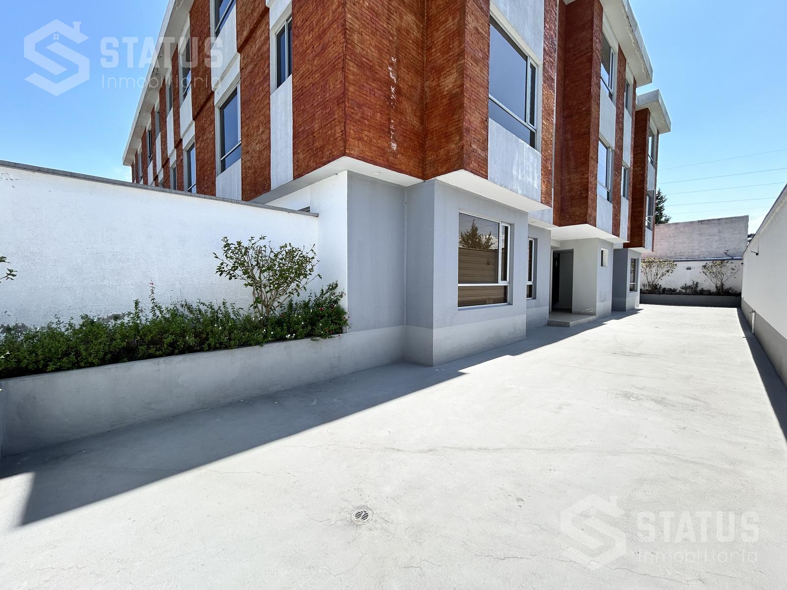 Se vende departamento con ubicación estratégica, 91 m, 3 dorm., 2 garajes, sector Capelo - $85.000