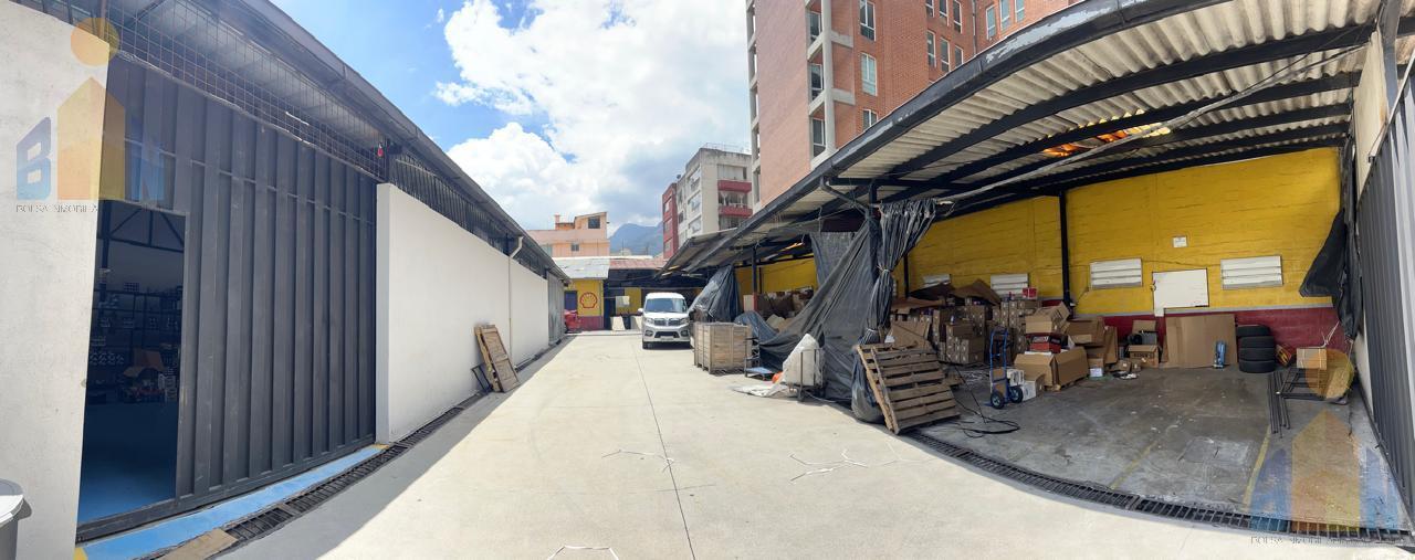 Local Comercial en  VENTA, 1500 MTS. 690.000 USD