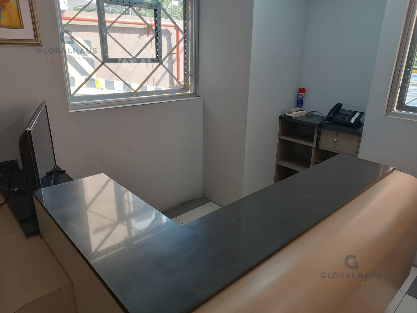 Venta de Oficinas por Estrenar  en Kennedy, Frente al Parque Lineal OF