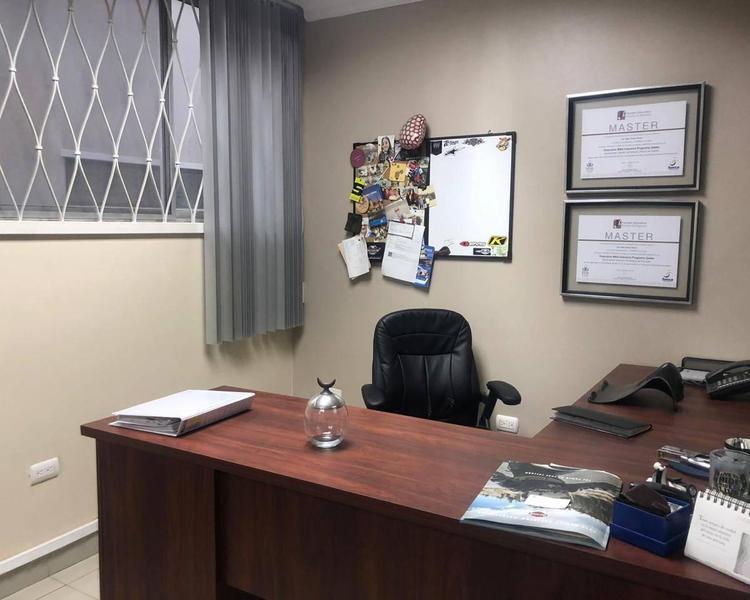 Venta de Oficina en Kennedy Norte Guayaquil M.N.