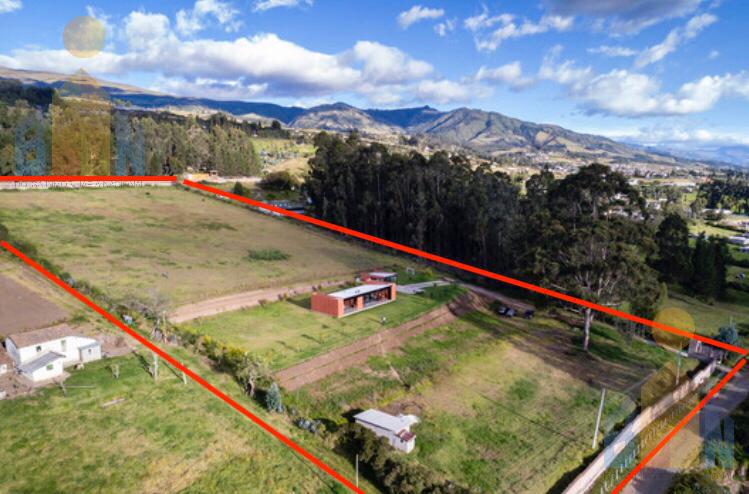 Quinta  de venta en Checa 2 1/2 Ha. casa con premio de diseño