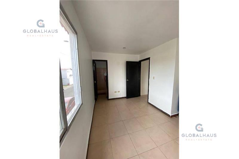 Venta de Casa en Duran City con 3 Habitaciones - C.P