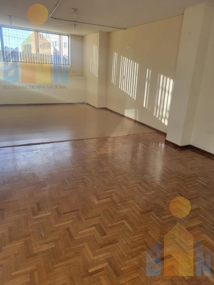 Sector Jipijapa en Venta o Arriendo  Amplio y Funcional  Edificio Comercial