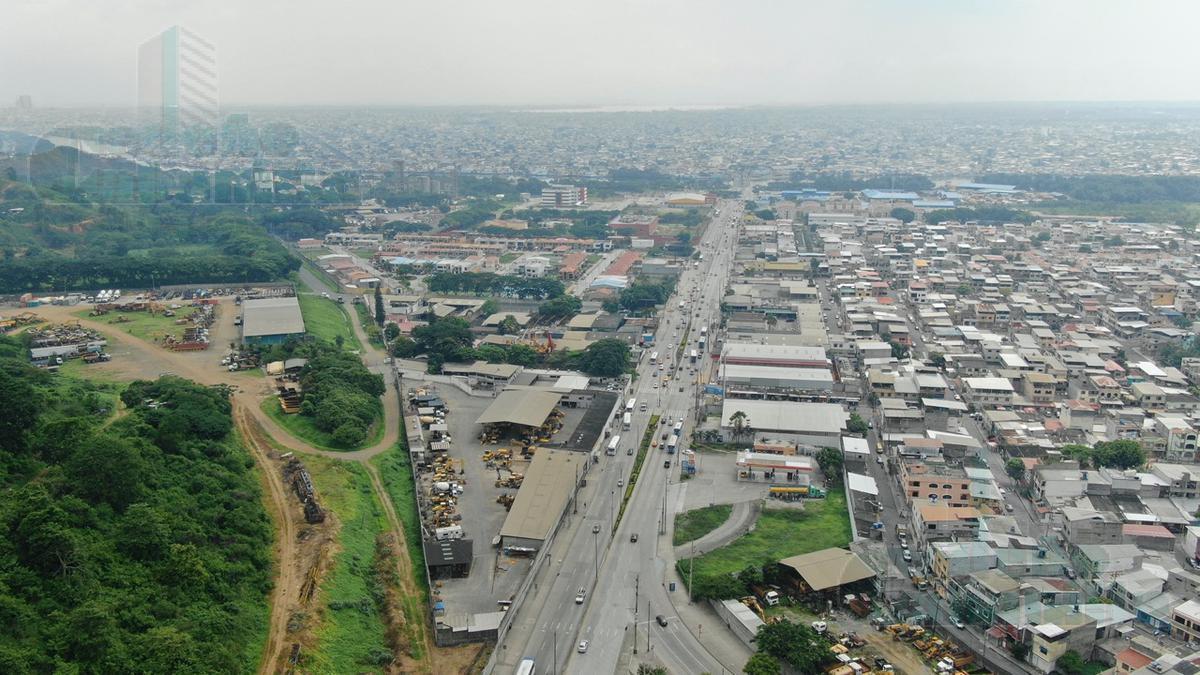 VENTA DE PROPIEDAD COMERCIAL SOBRE LA AV BOMBERO