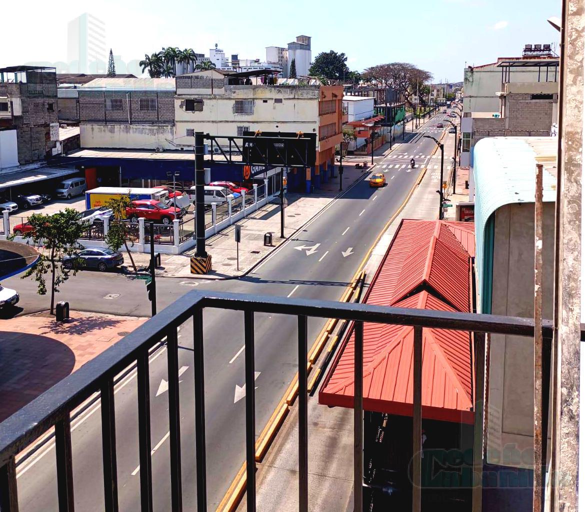 DEPARTAMENTO DE PRECIO DE OPORTUNIDAD ESTRATEGICAMENTE COMERCIAL EN CENTRO DE GUAYAQUIL