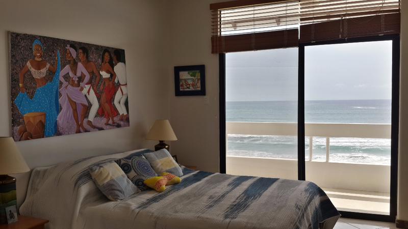 VENDO DEPARTAMENTO EN PUNTA CARNERO AL FRENTE AL MAR