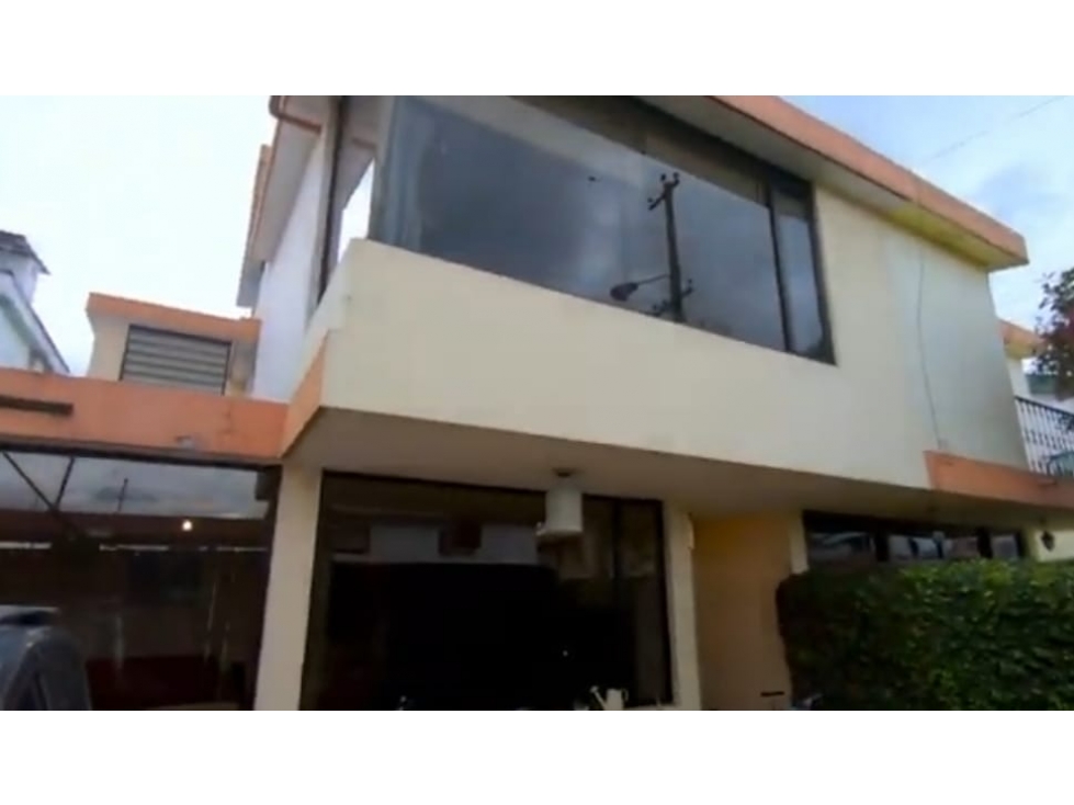 CASA EN VENTA SECTOR UTE - RUMIPAMBA