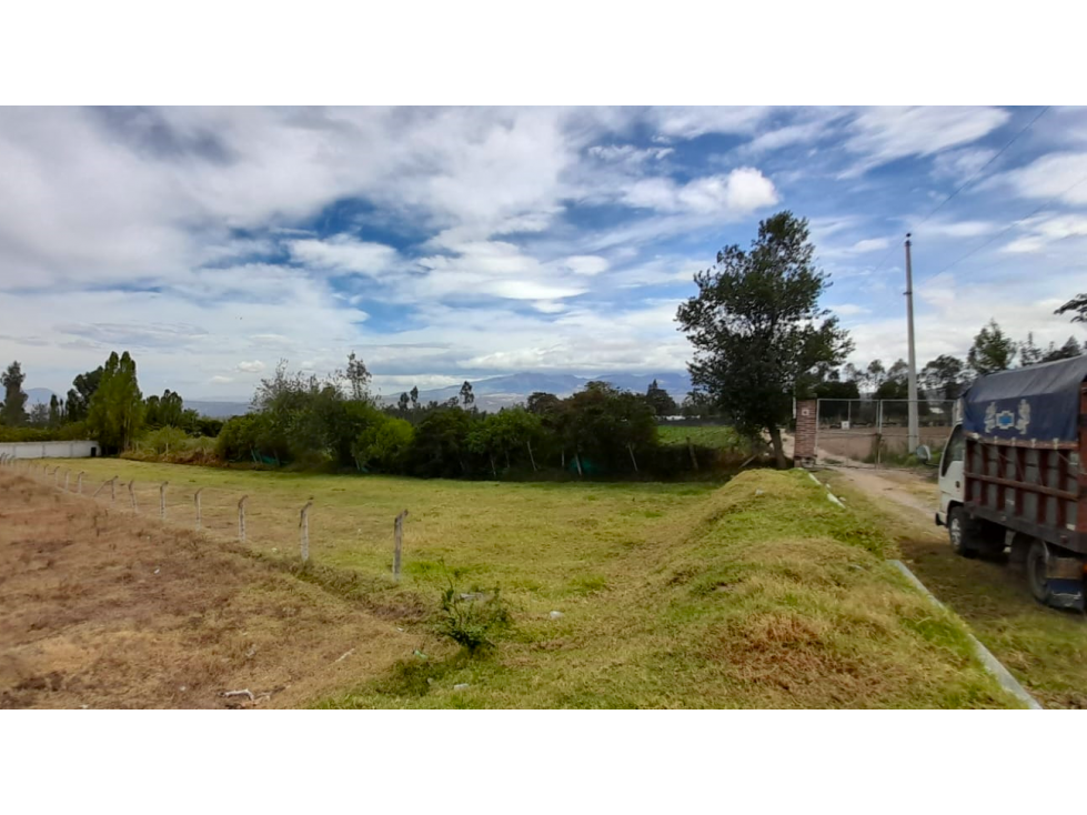 TERRENO EN VENTA - PLANO - ASCAZUBI ? CAYAMBE (SZ)