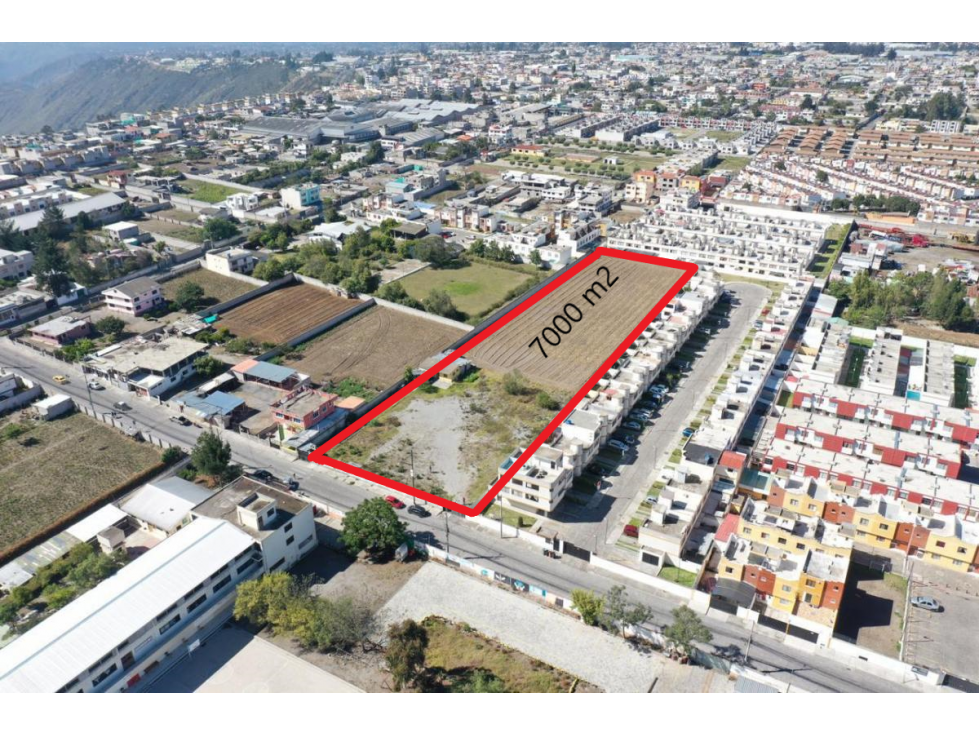 TERRENO EN VENTA 6952 M2 EN LA MEJOR   ZONA  DE CALDERÓN (SZ)