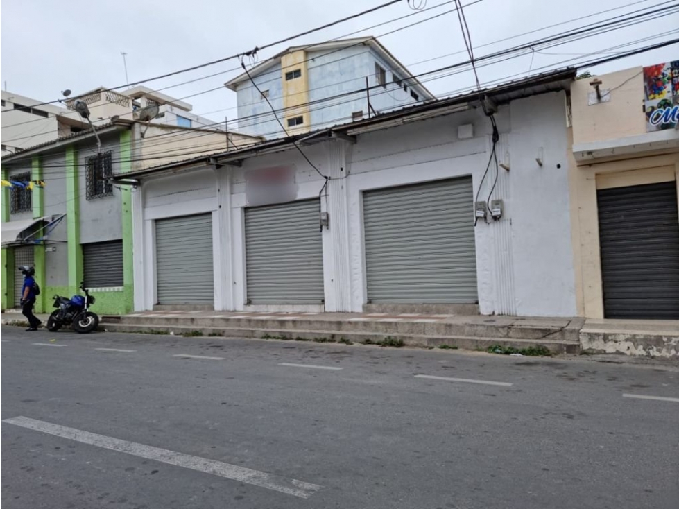 SE VENDE TRES LOCALES COMERCIALES EN SALINAS