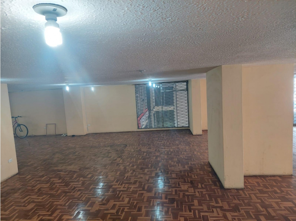 Santa Prisca, Local Comercial, 90 m2, 2 ambientes, 1 baño