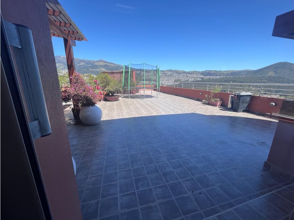 Ponceano, Departamento en renta, 350 m2, 3 habitaciones, 5 baños, 2 parqueaderos