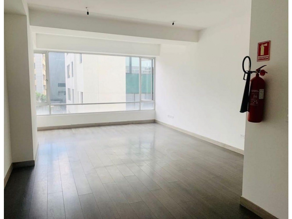 Mariana de Jesús, Oficina en renta, 49 m2, 1 ambiente, 1 baño, 1 parqueadero