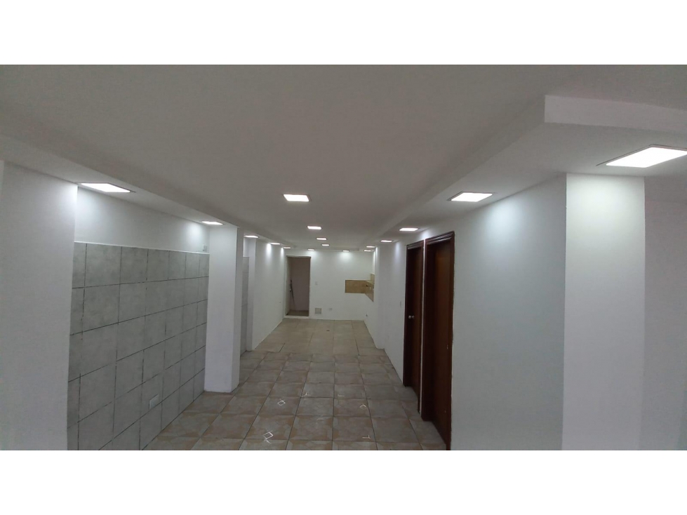 La Zamora, Local Comercial en Renta, 50m2, 4 Ambientes.