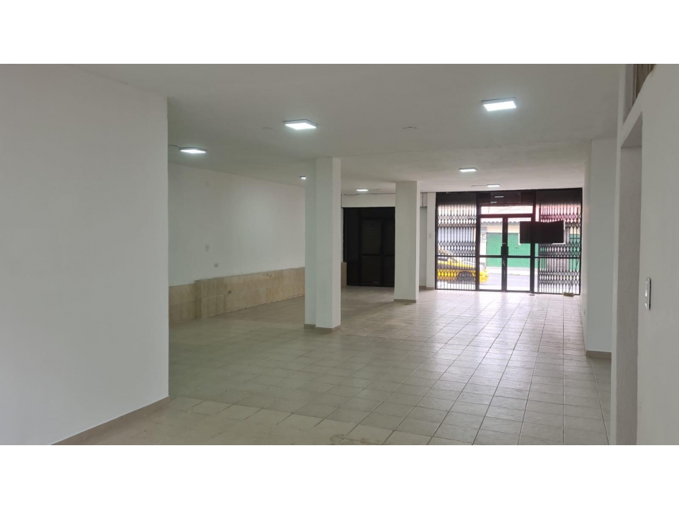 La Floresta, Local Comercial en  Renta, 180m2, 1 Ambiente.