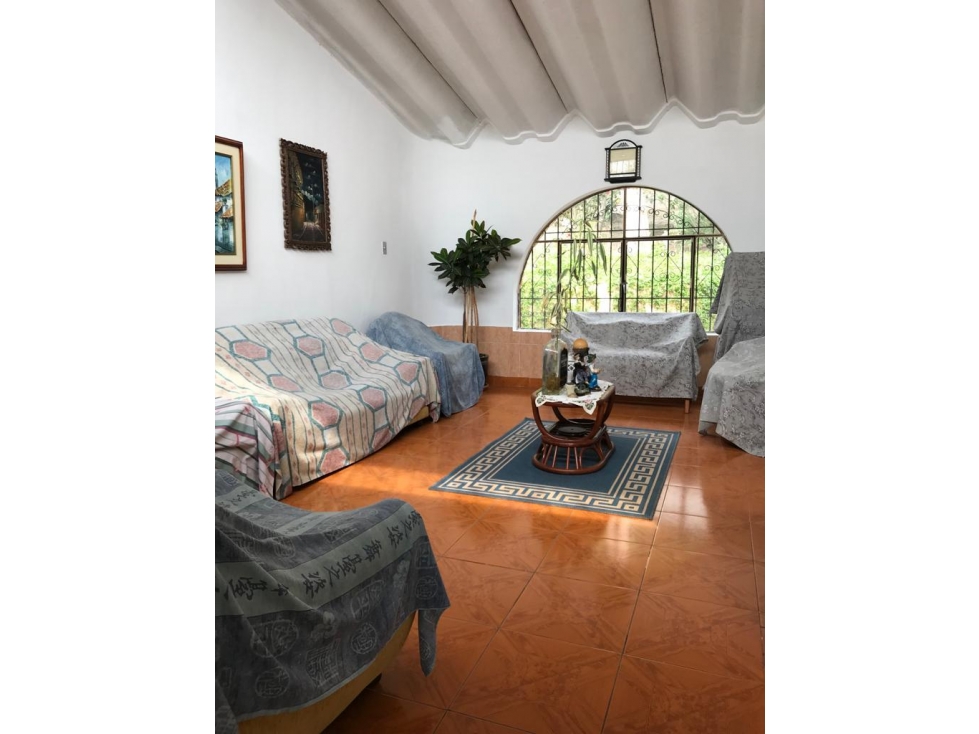 Venta hermosa Quinta Guayllabamba, $650,000