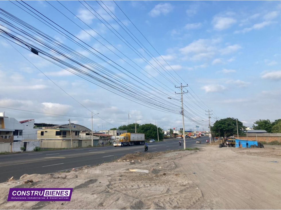 Lote comercial cerca a Aeropuerto de Manta, Terminal Terrestre