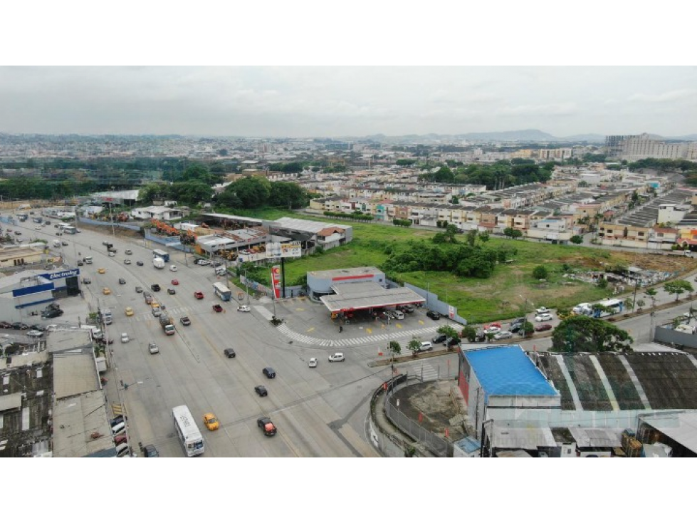 Av. Juan Tanca Marengo Vendo lote comercial de 3.672 Mt2