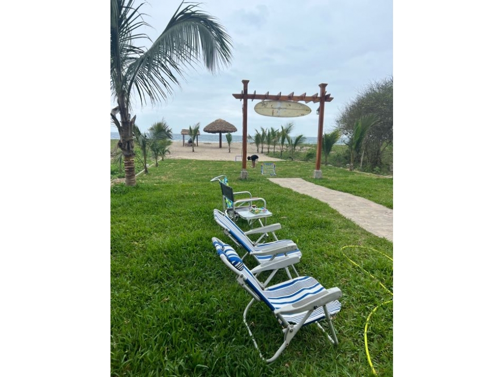 Estupenda Casa Frente al Mar Con Piscina para Vacaciones