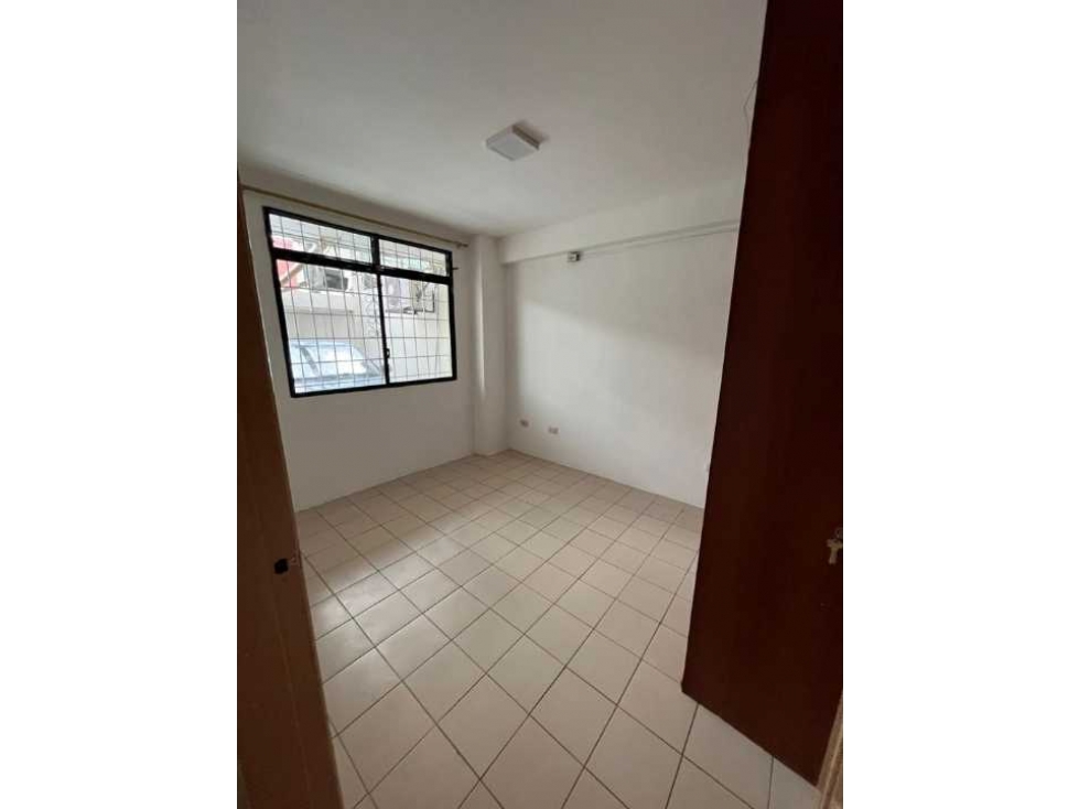 SE VENDE DEPARTAMENTO EN PLANTA BAJA URDENOR 2