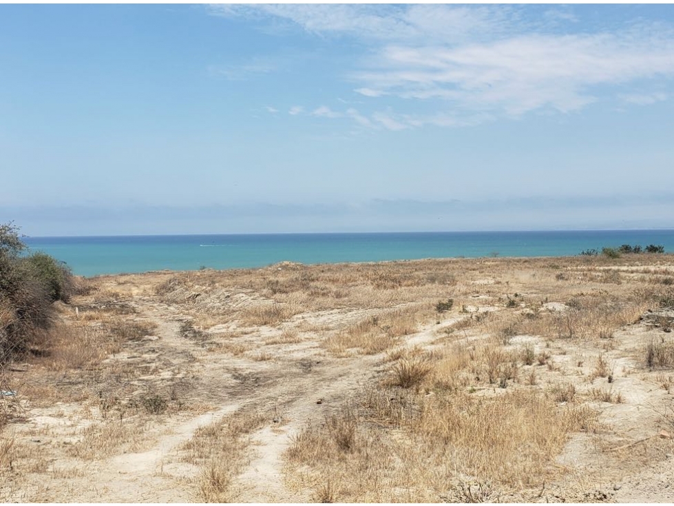 Se vende Terreno primera línea al mar en  Jaramijó al norte de Manta