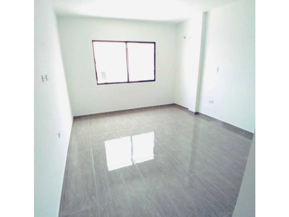 VENDO CASA de estreno EN URBANIZACIÓN CIUDAD CELESTE