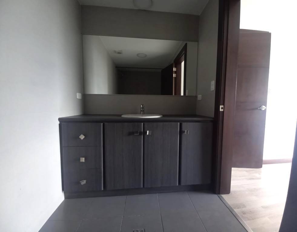 Departamento en venta 179 m2 Granda Centeno