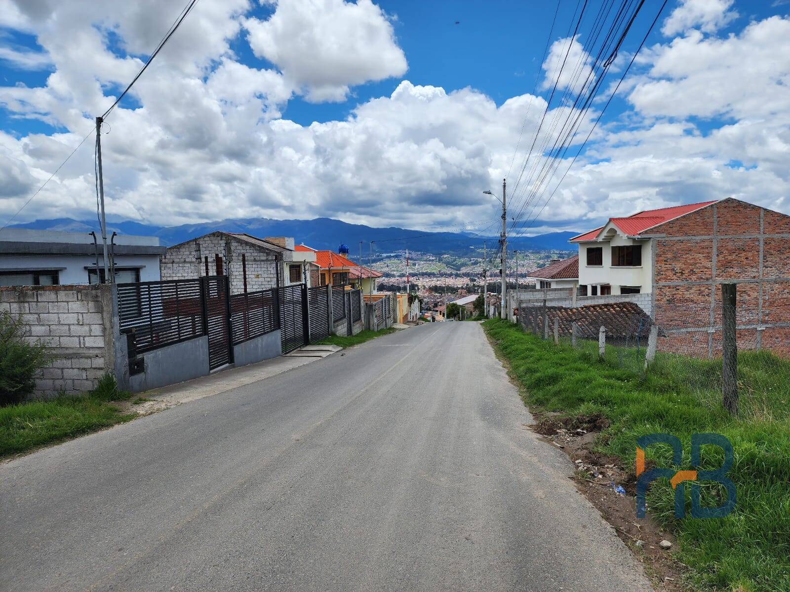 En el sector del Mirador por Carmen de Guzho terreno en venta